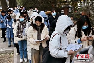 托迪博：小时候经常学习皮尔洛和拉比奥特，现在我经常关注范迪克